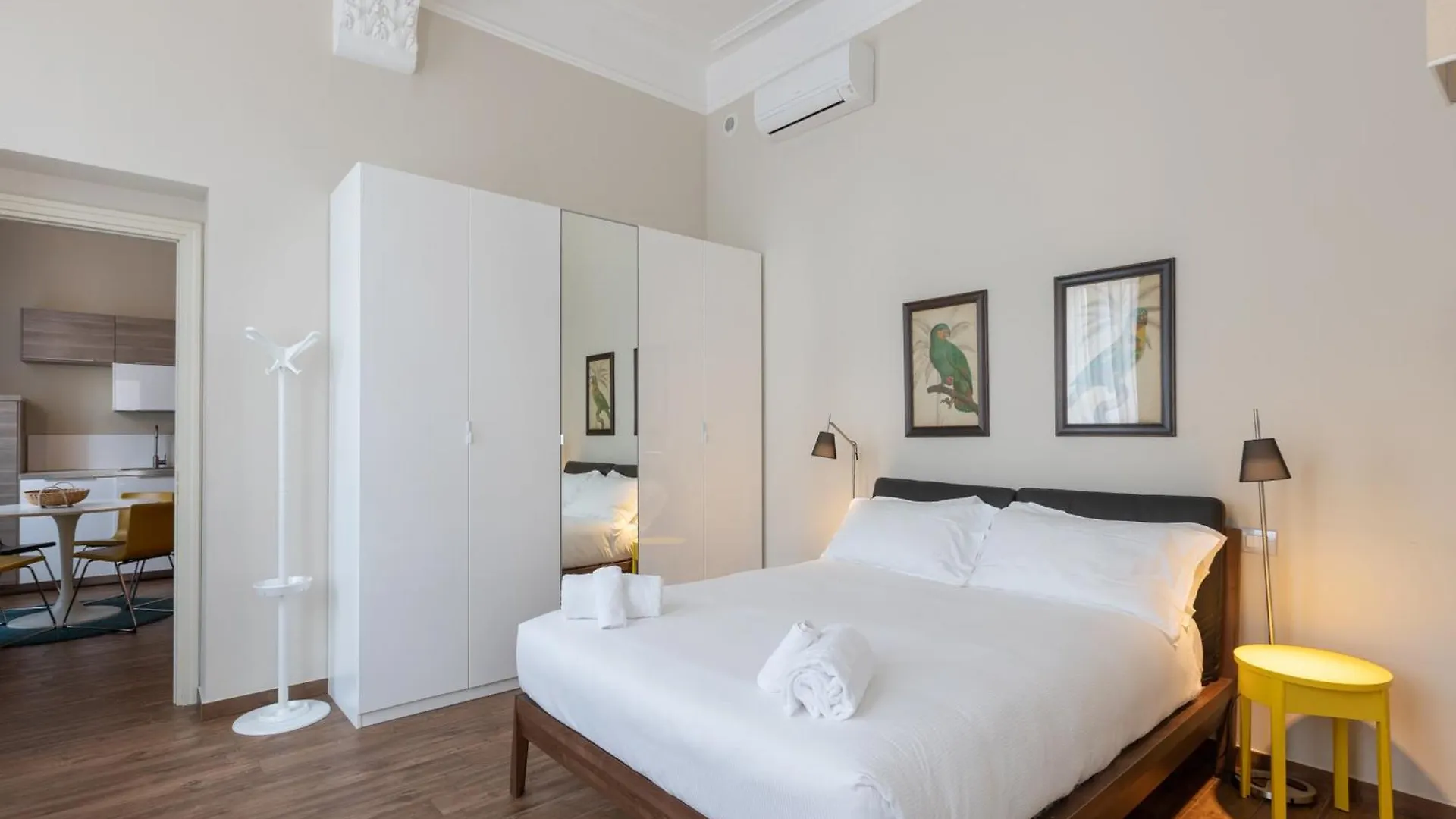 Crocetta Boheme Bilocale I Piano - Mirable Pm Apartment Milan 0*,  Italy
